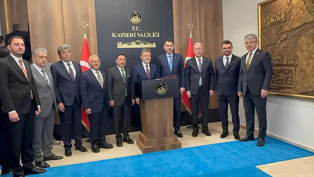 Bakan Kurum ve Yumaklı’dan Kayseri Valiliği’ne Ziyaret