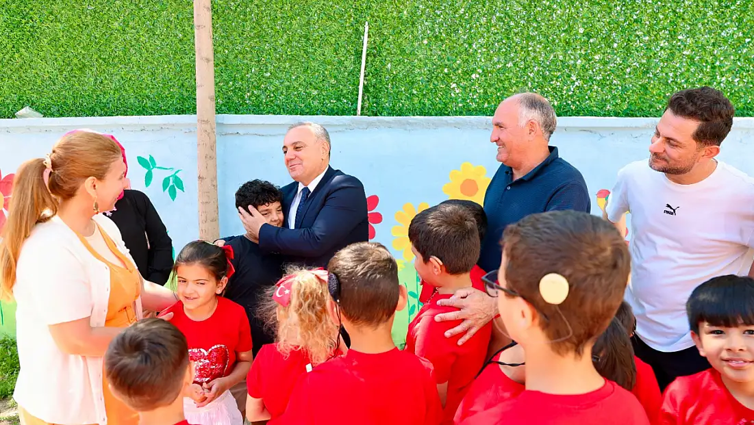 ERÜ Rektörü Altun’dan İşitme Engelli Öğrencilere Ziyaret
