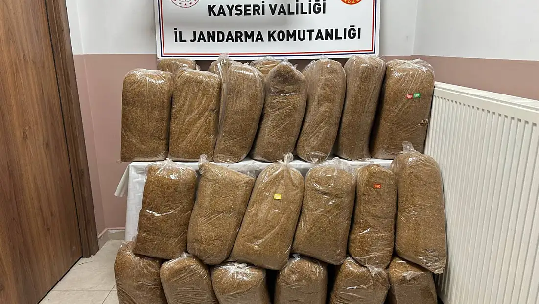 Pınarbaşı’nda Otobüste 300 Kilo Kaçak Tütün Ele Geçirildi