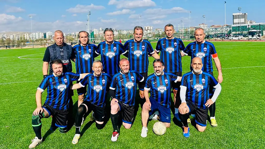 Şinasi Attı, Kayseri masterler coştu