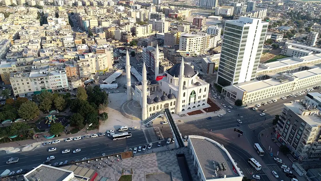 11 NİSAN KURTULUŞ CAMİSİ, İBADETE AÇILIYOR