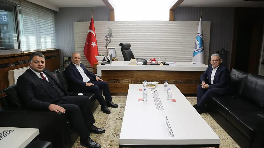16 ilçenin yanındayız