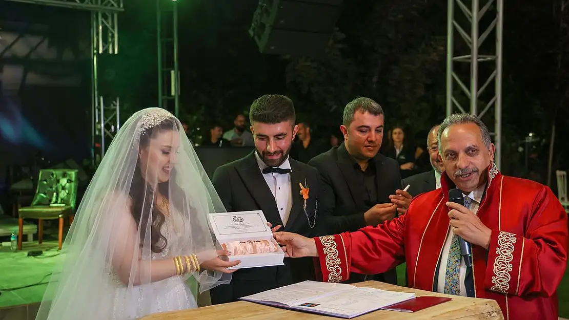 29 EKİM'DE 6 NİKAH