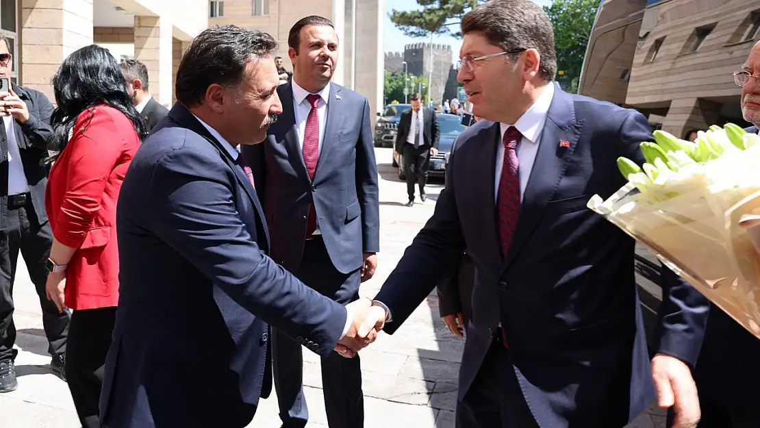 Adalet Bakanı Yılmaz Tunç'tan Vali Çiçek'e ziyaret