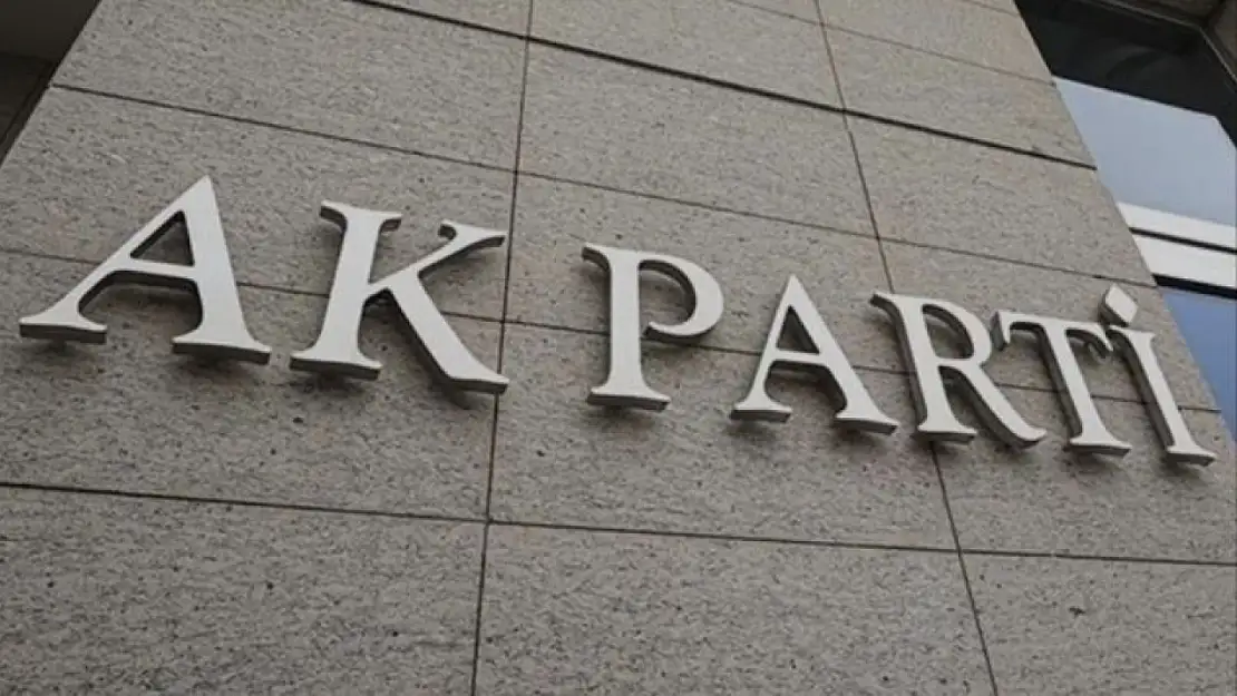 AK Parti'de 7 isimden istifa istendi