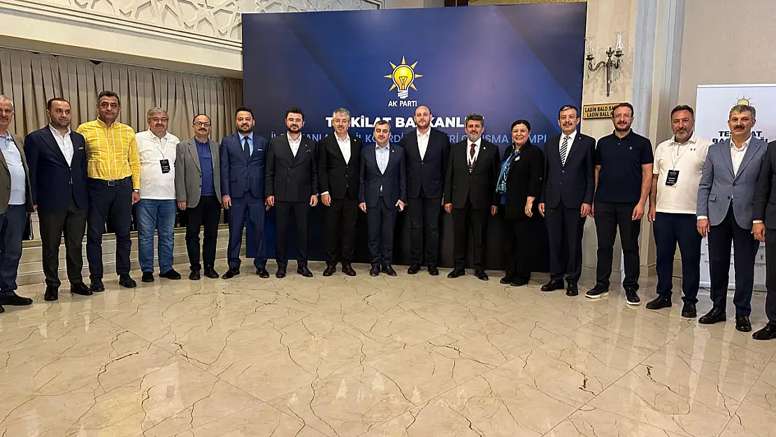AK parti il başkanları kampı tamamlandı