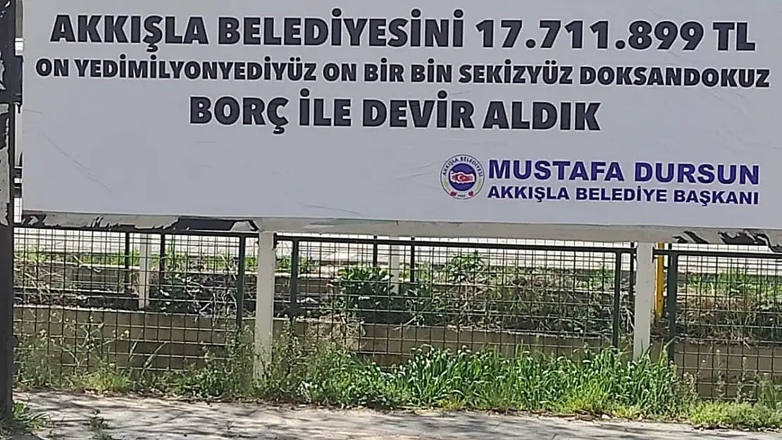 Akkışla Belediye Başkanı kendi mal varlığını ve belediye borcunu açıkladı