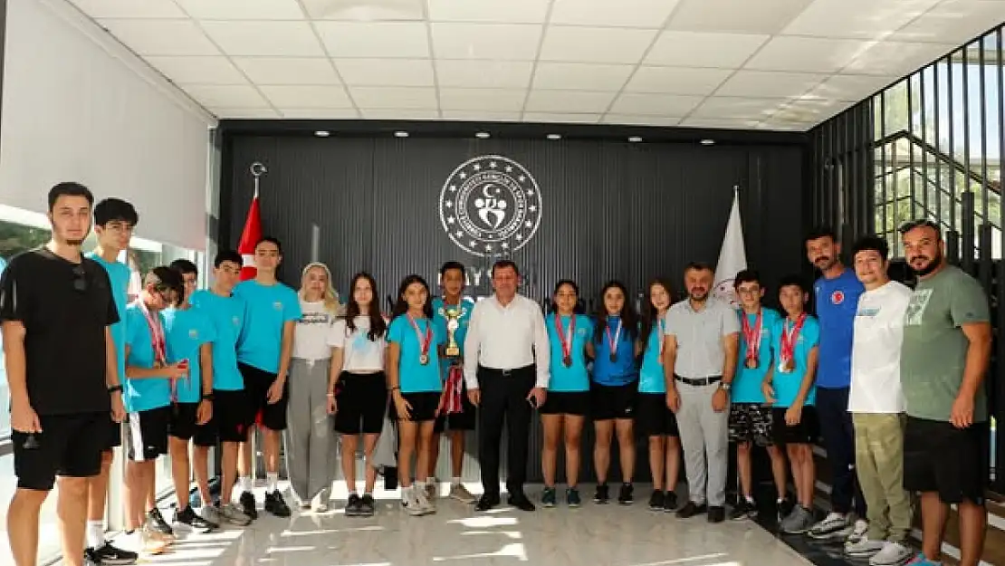 ANALİG Yüzme Takımları Kabakcı'yı ziyaret etti