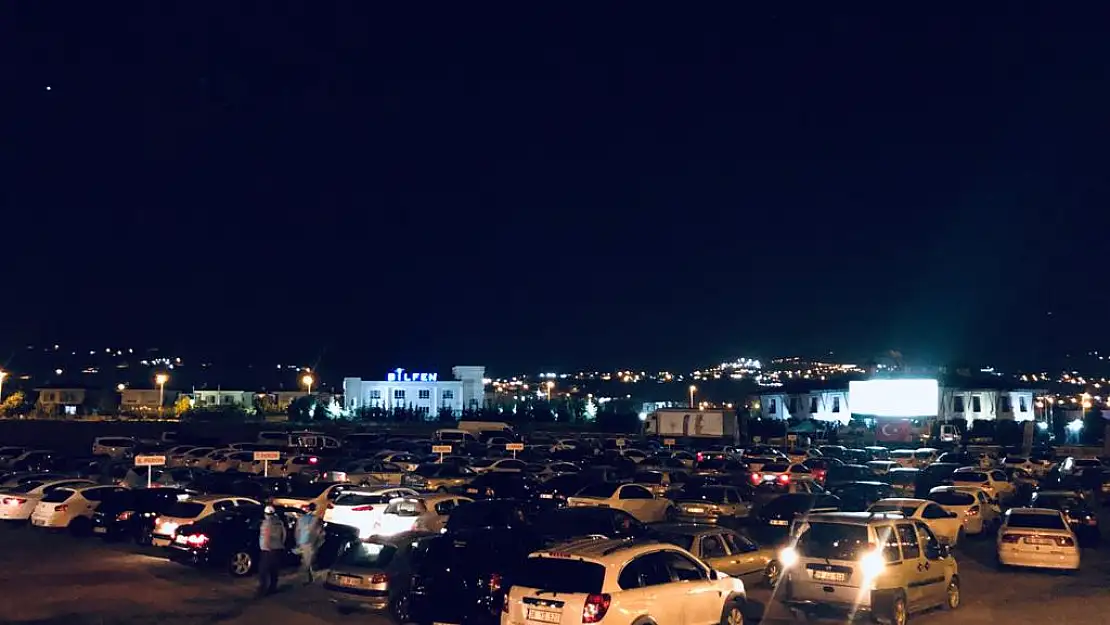 Arabalı Sinema