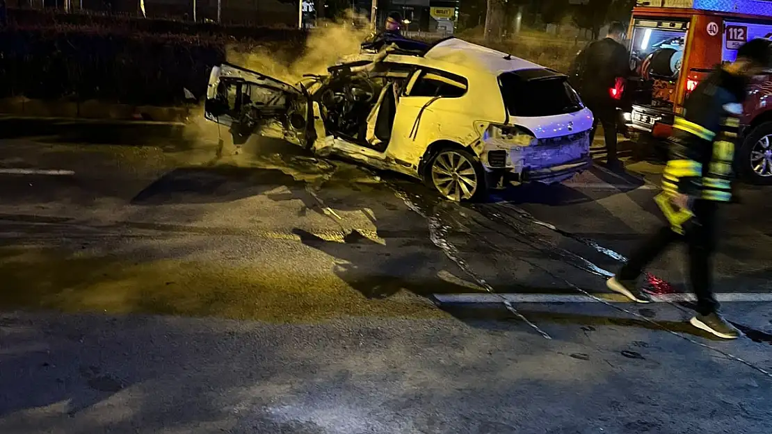 Araç duvara çarptı