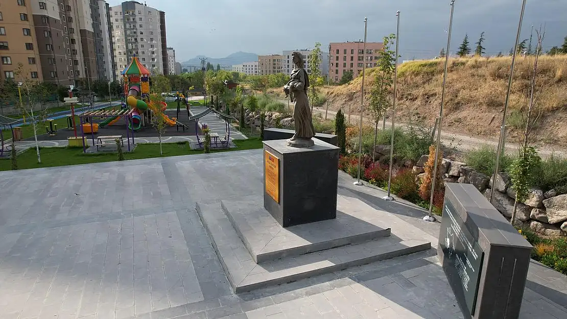 AZERBAYCANLILAR AÇILIŞ İÇİN TALAS'A GELİYOR