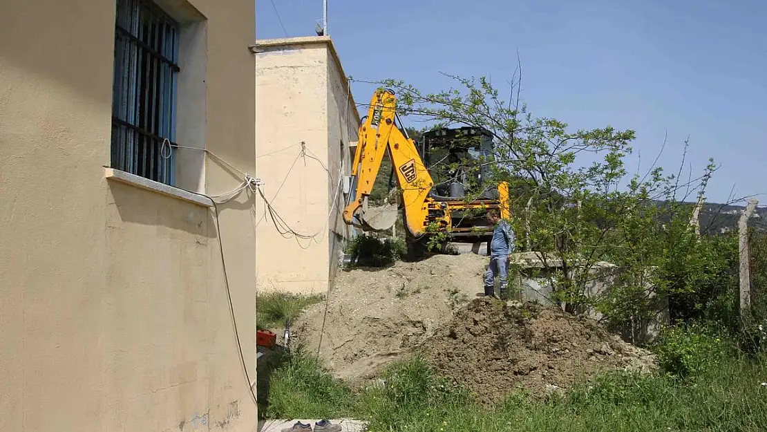 BAKRAS MAHALLESİ'NDEKİ ANA İSALE HATTI ONARILDI