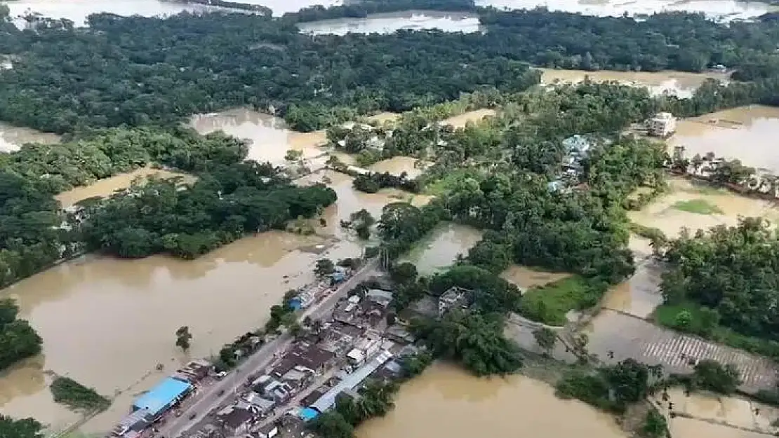 Bangladeş için dost eli sürüyor