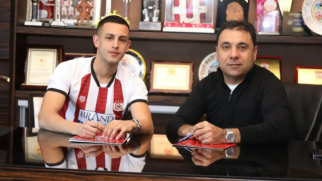 Bartuğ Elmaz, Sivasspor'da