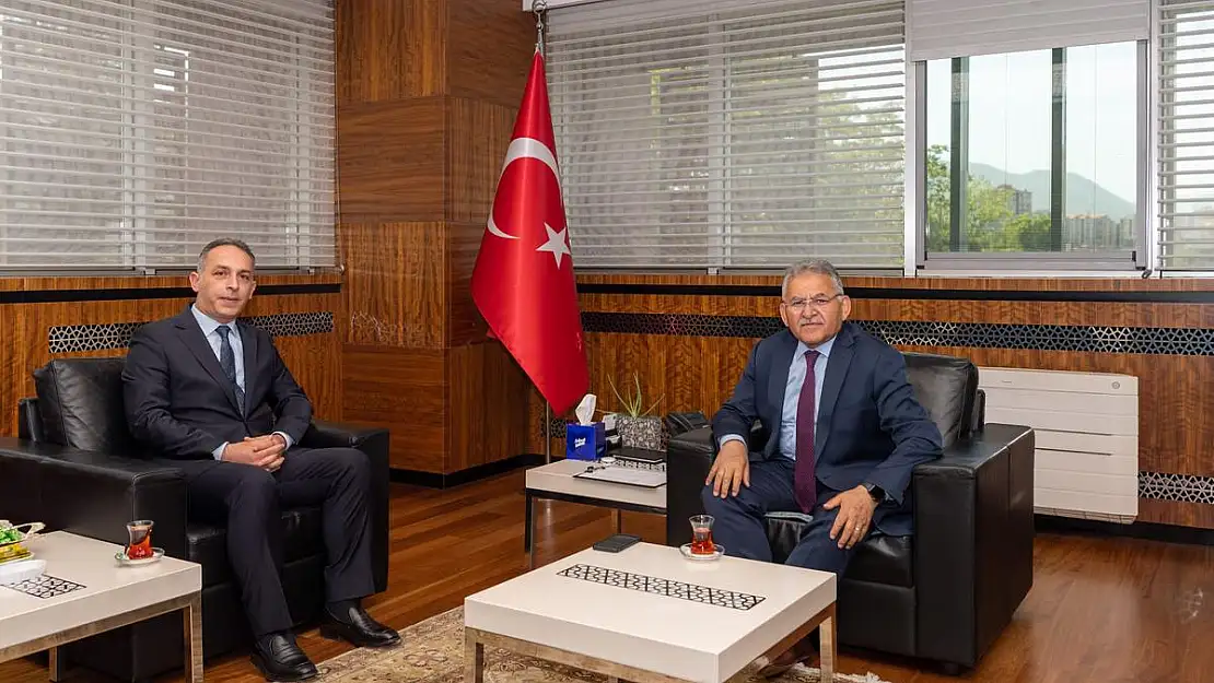 BAŞKAN BÜYÜKKILIÇ'A ZİYARETÇİ AKINI