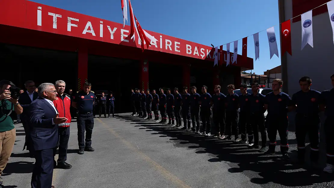 Başkan Büyükkılıç'tan geleceğin İtfaiyecilerine anlamlı buluşma