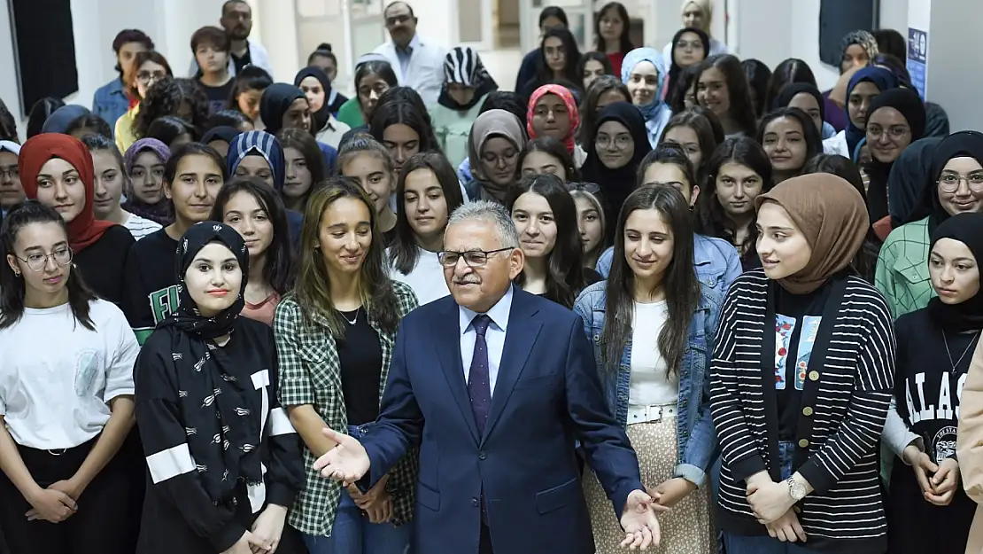 Başkan Büyükkılıç'tan lgs öğrencilerine destek