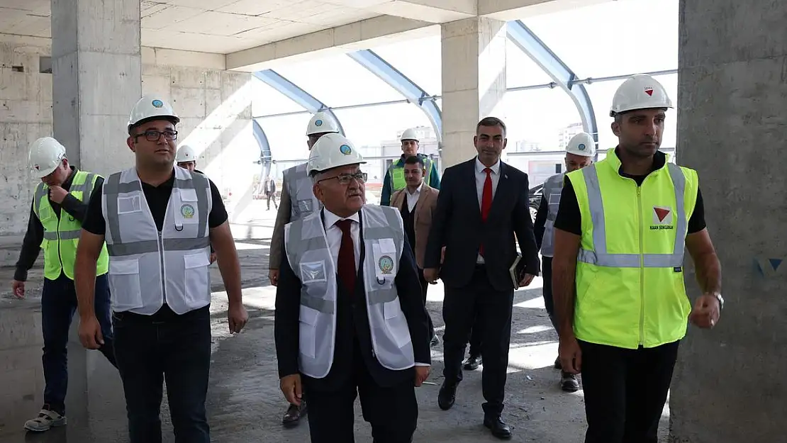 BAŞKAN BÜYÜKKILIÇ'TAN 'HAVALİMANI' İNCELEMESİ