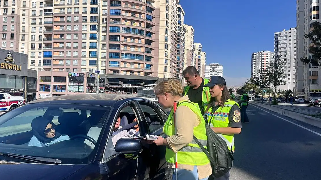 'Beyaz Bastonu Fark Et' Etkinliği ile Trafik Bilinci Artırıldı