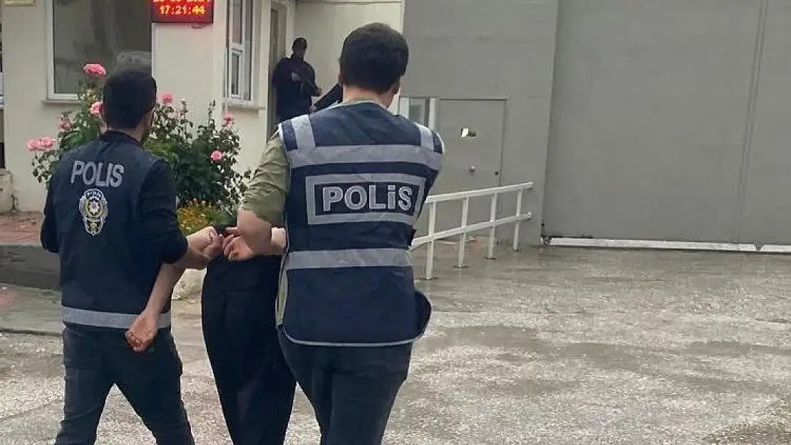 Bilecik'te 3 zanlı çaldıklarıyla yakalandı