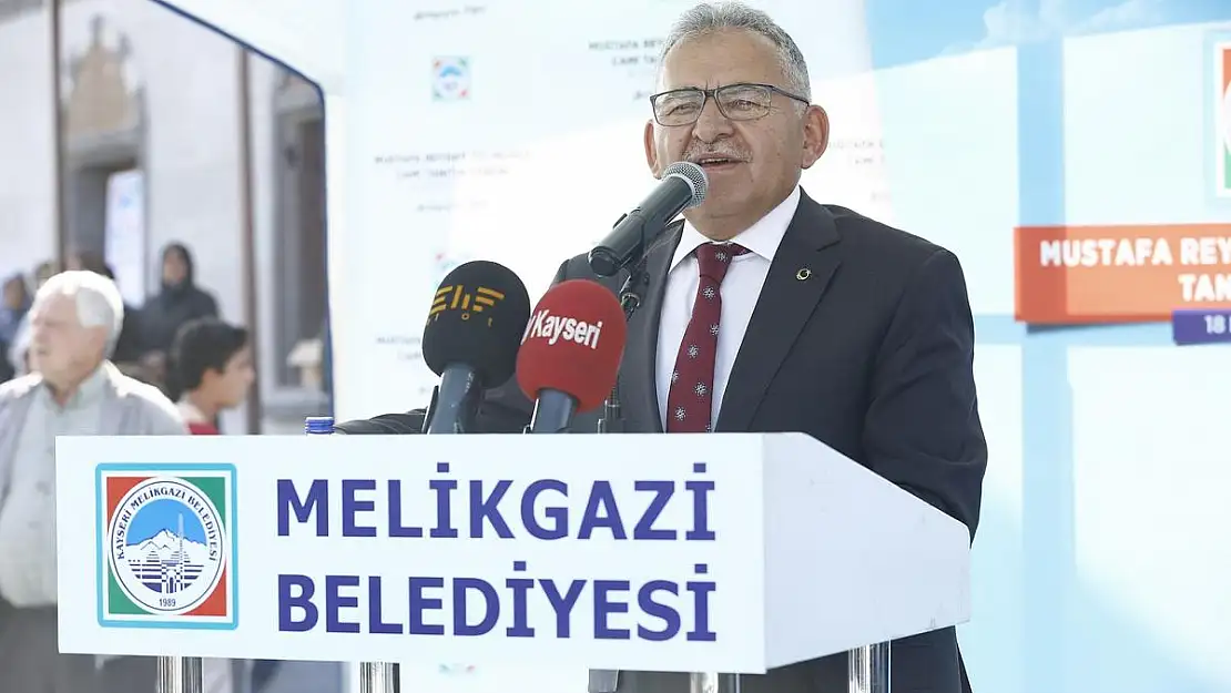 'BU ŞEHİRDEKİ BERABERLİK DİLLERE DESTAN'