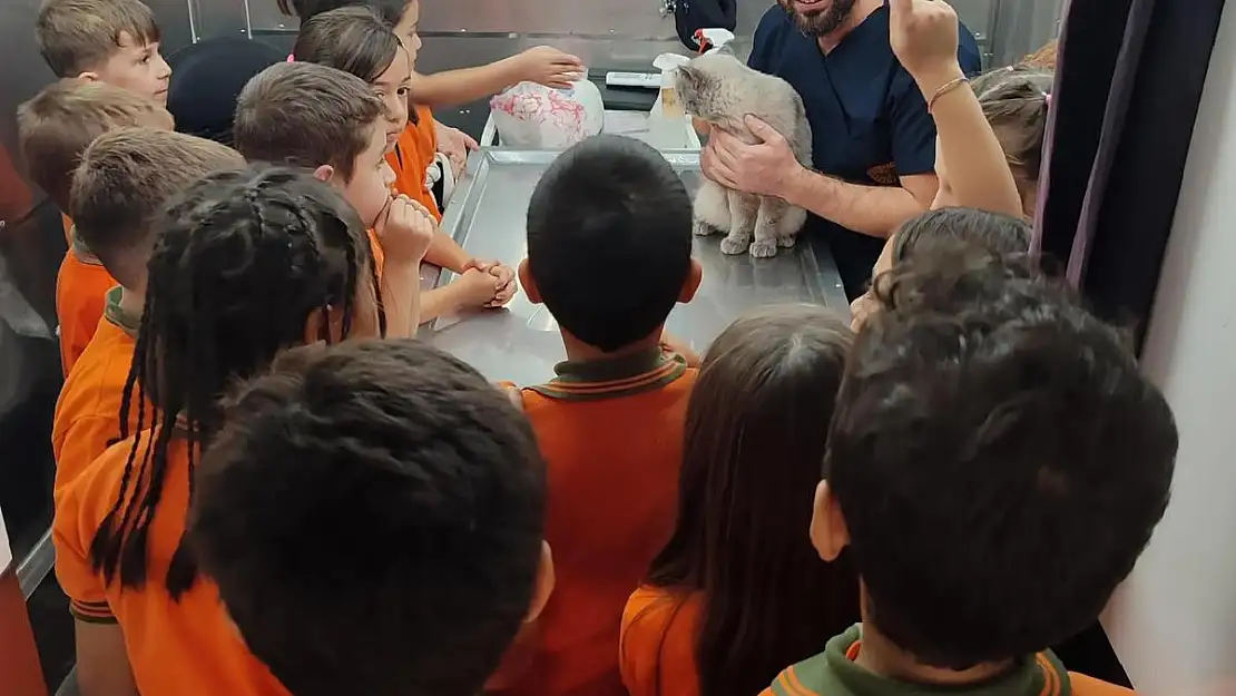 Burdur İl Özel İdaresinden Dünya Hayvanları Koruma Günü etkinlikleri