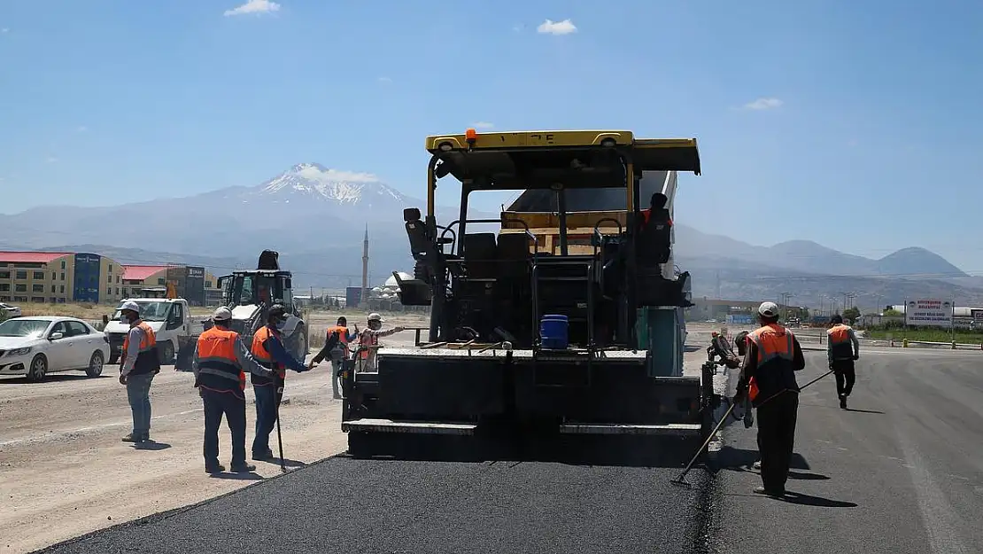 BÜYÜKŞEHİR'DEN SERBEST BÖLGEYE YAKIŞIR ÇALIŞMA