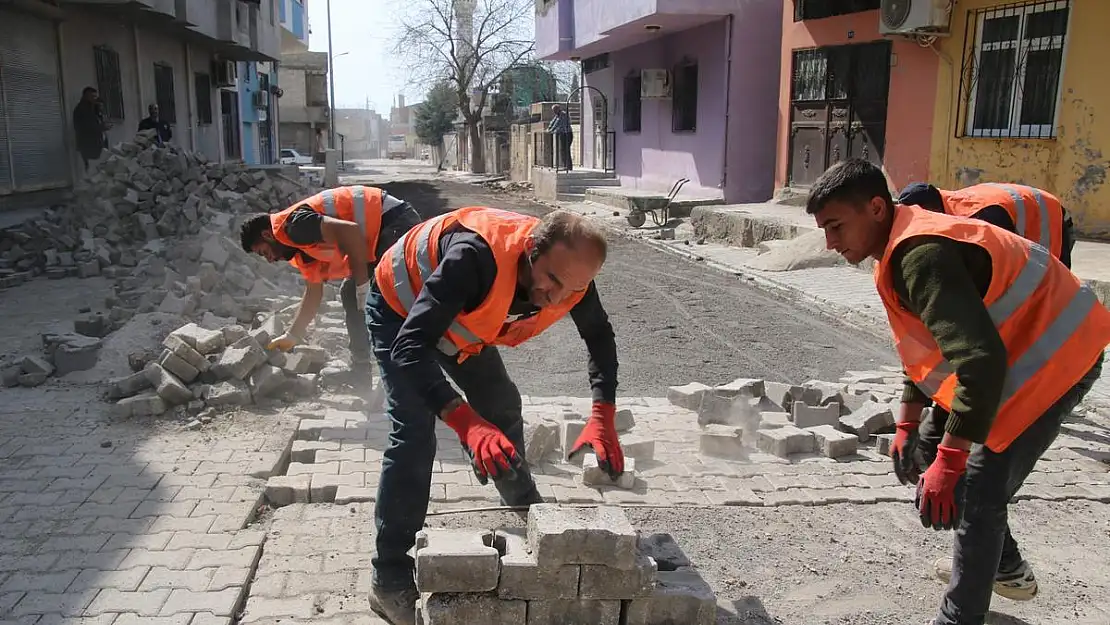 BÜYÜKŞEHİR, İLÇELERİN ÇEHRESİNİ DEĞİŞTİRİYOR