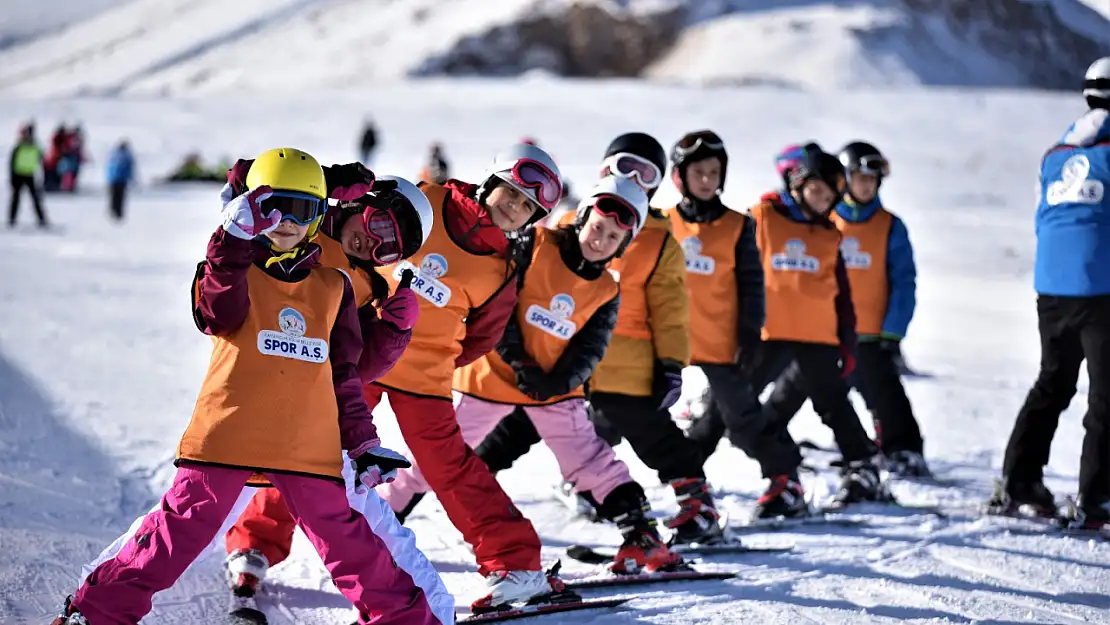 Büyükşehir'in kayak okulu'nda kayıtlar başladı