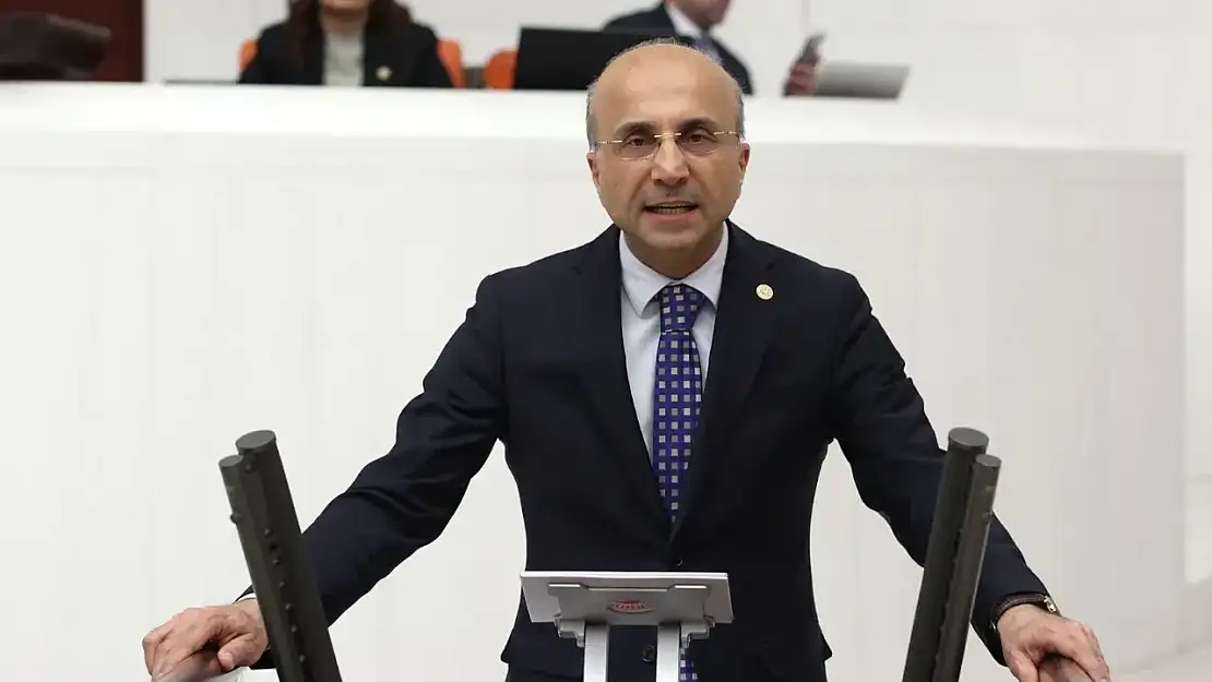 CHP Kayseri Milletvekili Genç, Olağanüstü Kurultay için imza attı