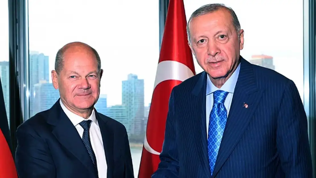 Cumhurbaşkanı Erdoğan, New York'taki Türkevi'nde Pezeşkiyan ve Scholz ile görüştü