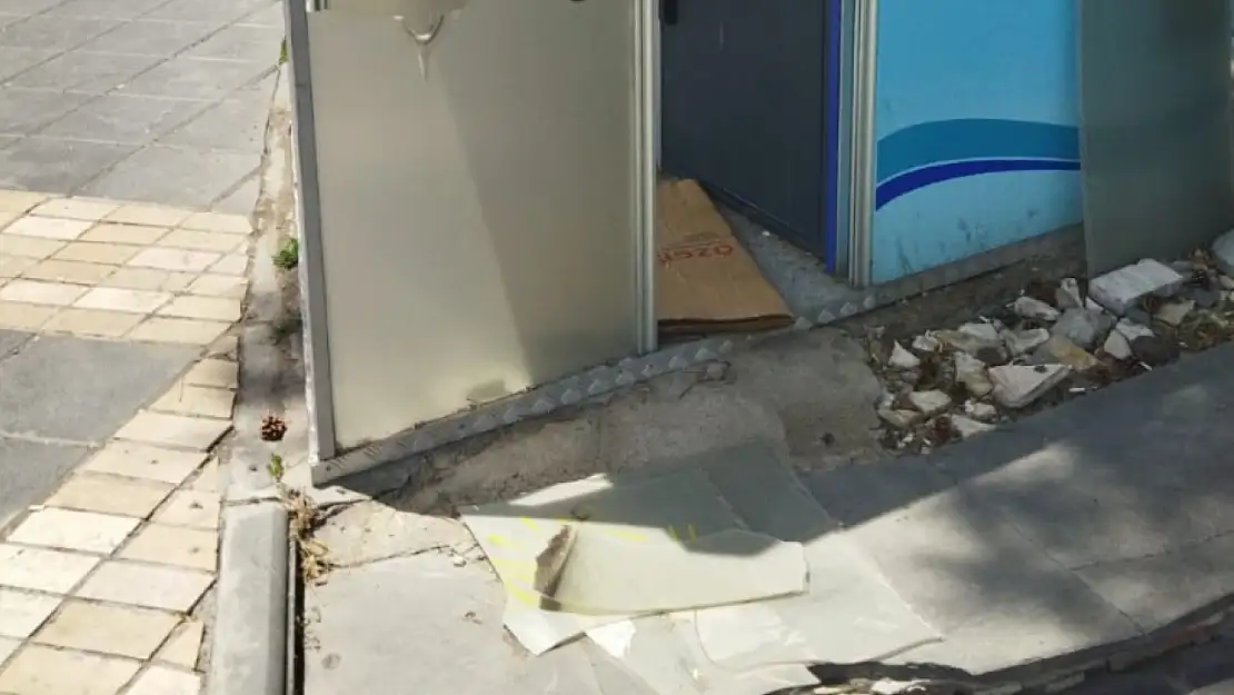 Cumhuriyet Meydanı'nda fatura otomatları sorunlu