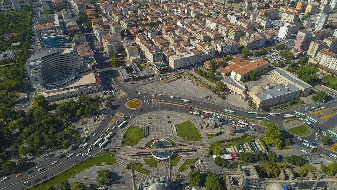 Cumhuriyet Meydanı trafiğe kapatılacak