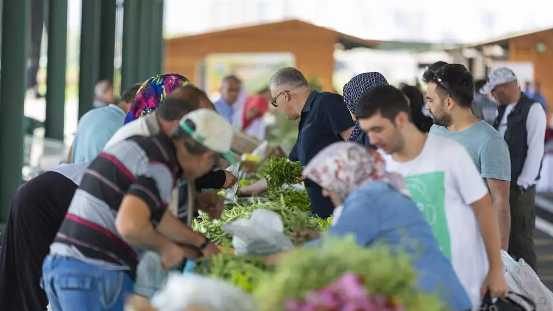 'DOĞAL ÜRÜNLER BAHÇESİ PAZARI' AÇILDI