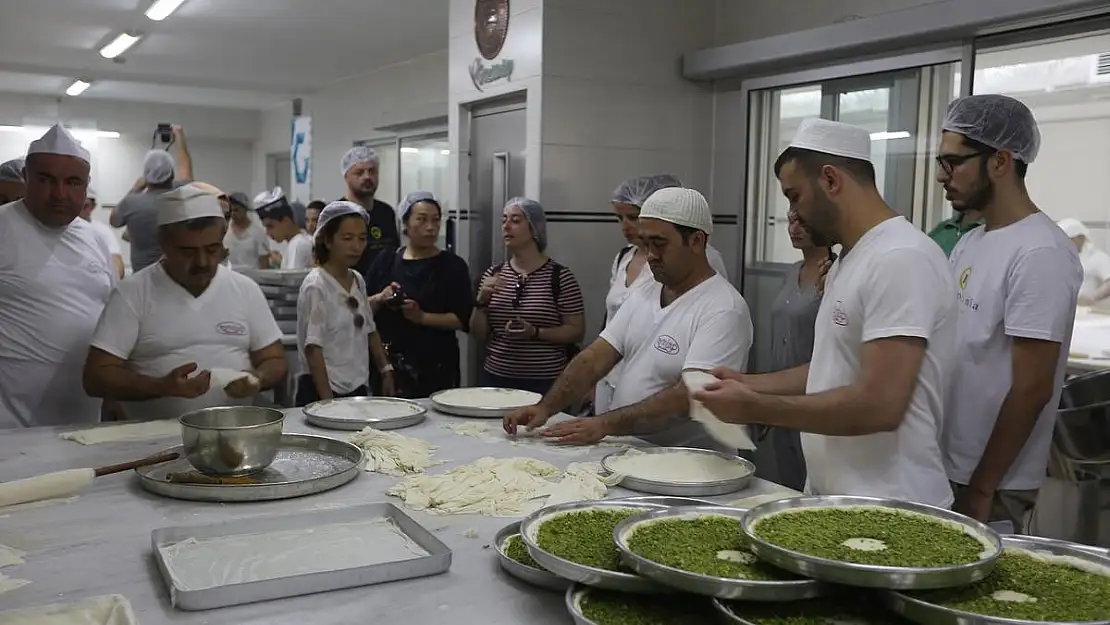 DÜNYACA ÜNLÜ ŞEFLER GAZİANTEP'TE