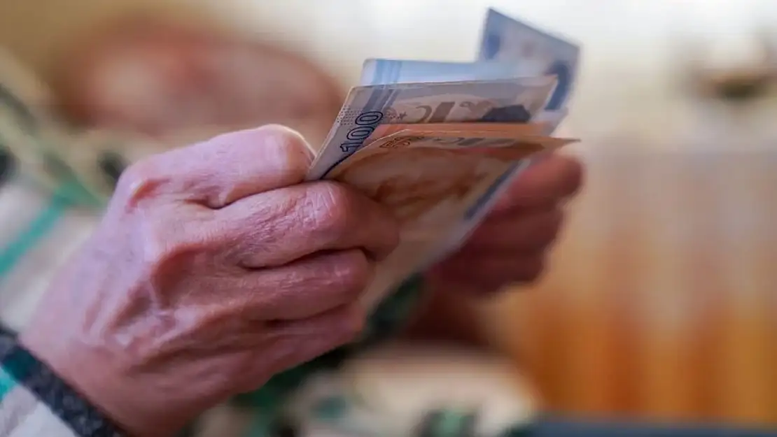 Emekli Bayram ikramiyesi meclis gündeminde: 4000 TL bekleniyor