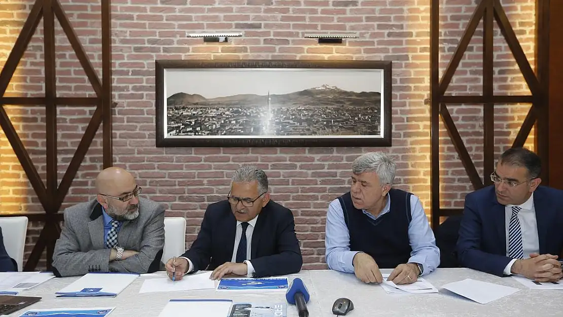 'ERCİYES'E YENİ YATIRIMLAR YAPILACAK'