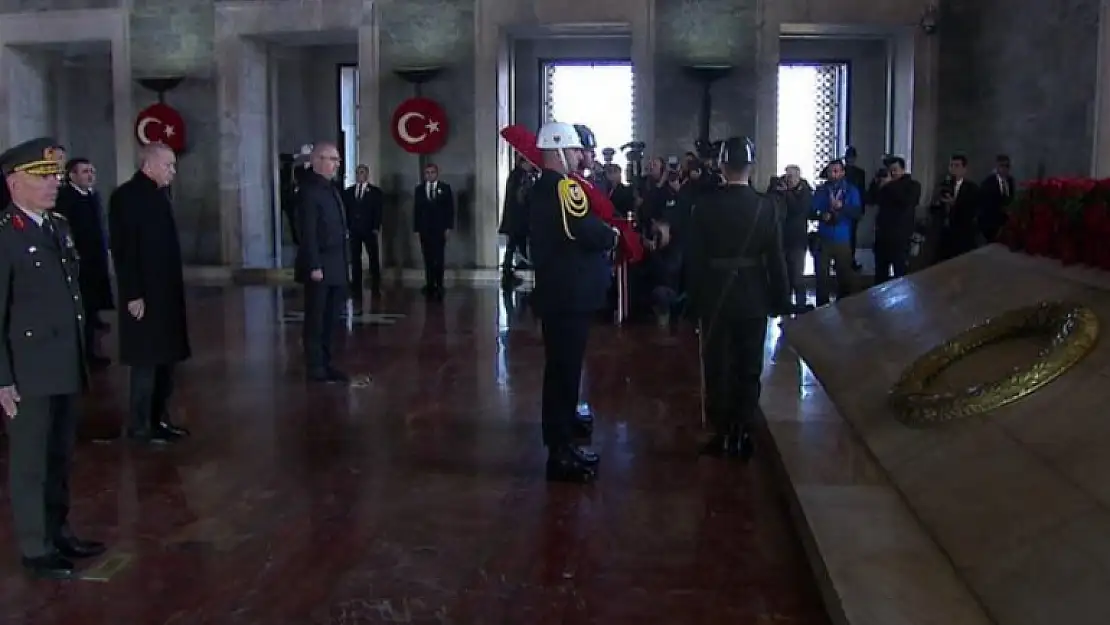 Erdoğan ve Devlet Erkanı Anıtkabir'de