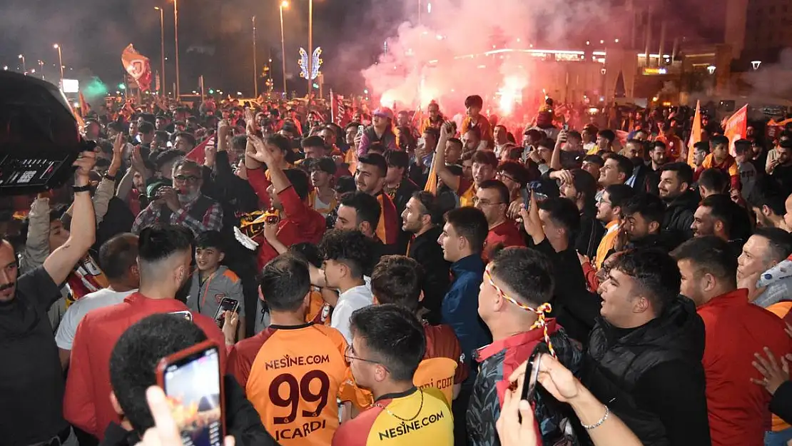 Galatasaray'ın şampiyonluğu Kayseri'de de kutlandı