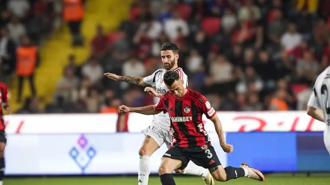 Gaziantep FK, Beşiktaş karşısında uzatma anlarında puanı kurtardı