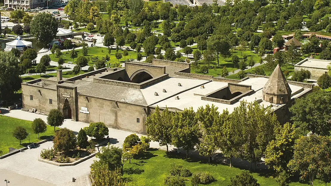 Gevher Nesibe Camii