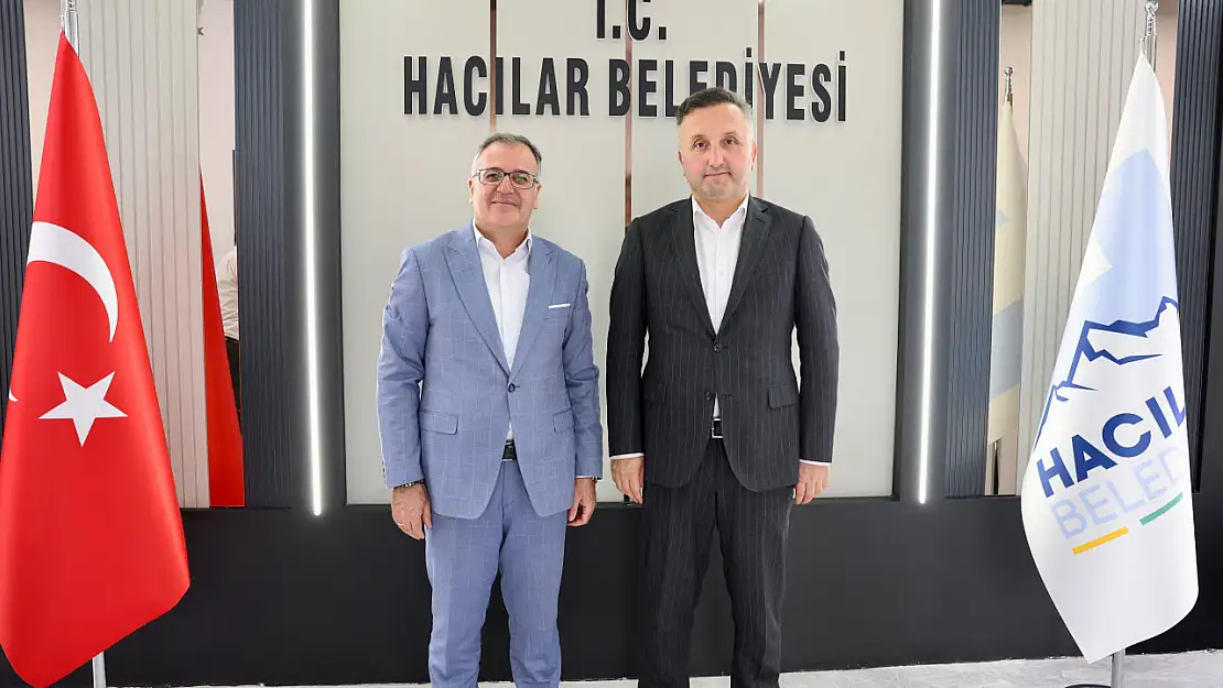 Hacılar Belediye Başkanı Özdoğan'dan gençlere teknoloji desteği