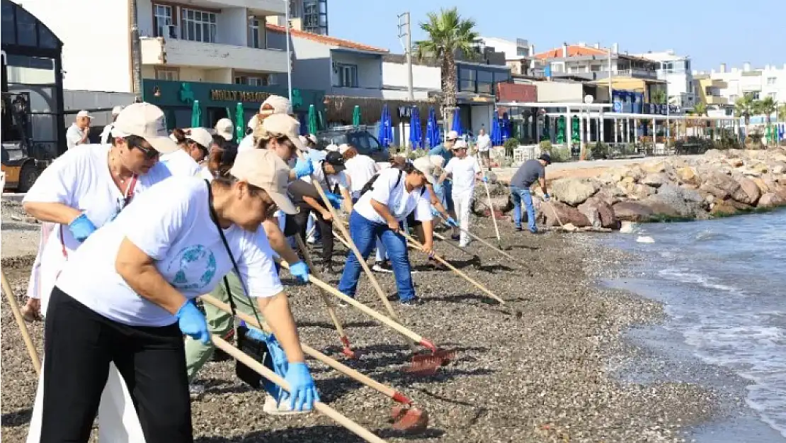 İzmir Güzelbahçe'de imece temizlik!