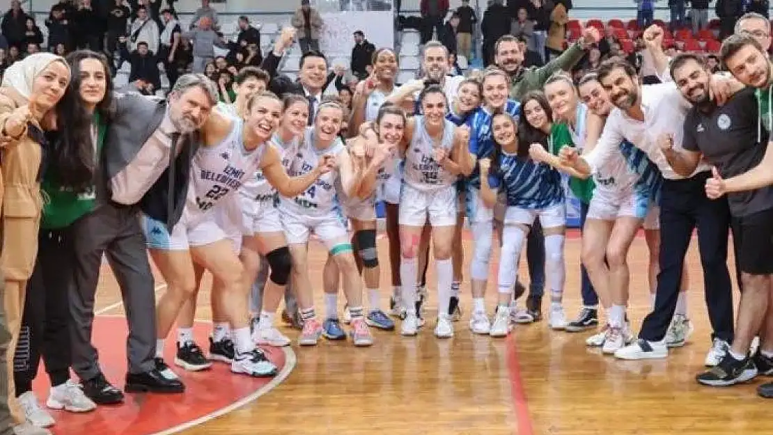 İzmitli Periler Play-Off'a Zaferle Başladı