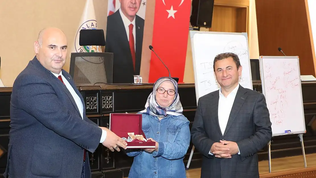 KALİTELİ HİZMET, KALİTELİ PERSONELLE VERİLİR