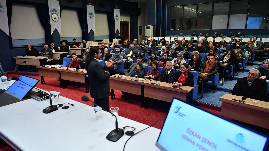 Kayseri Büyükşehir'den muhtarlara eğitim semineri