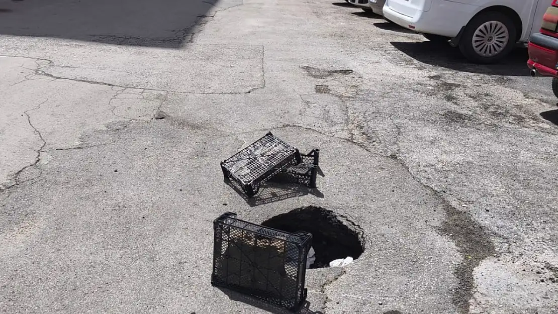 Kayseri'de açılan çukur korkuttu