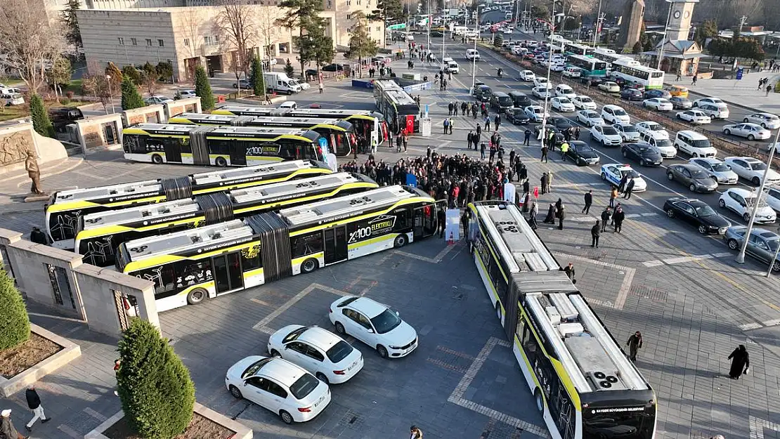 Kayseri de 15 adet körüklü otobüsün tanıtımı yapıldı