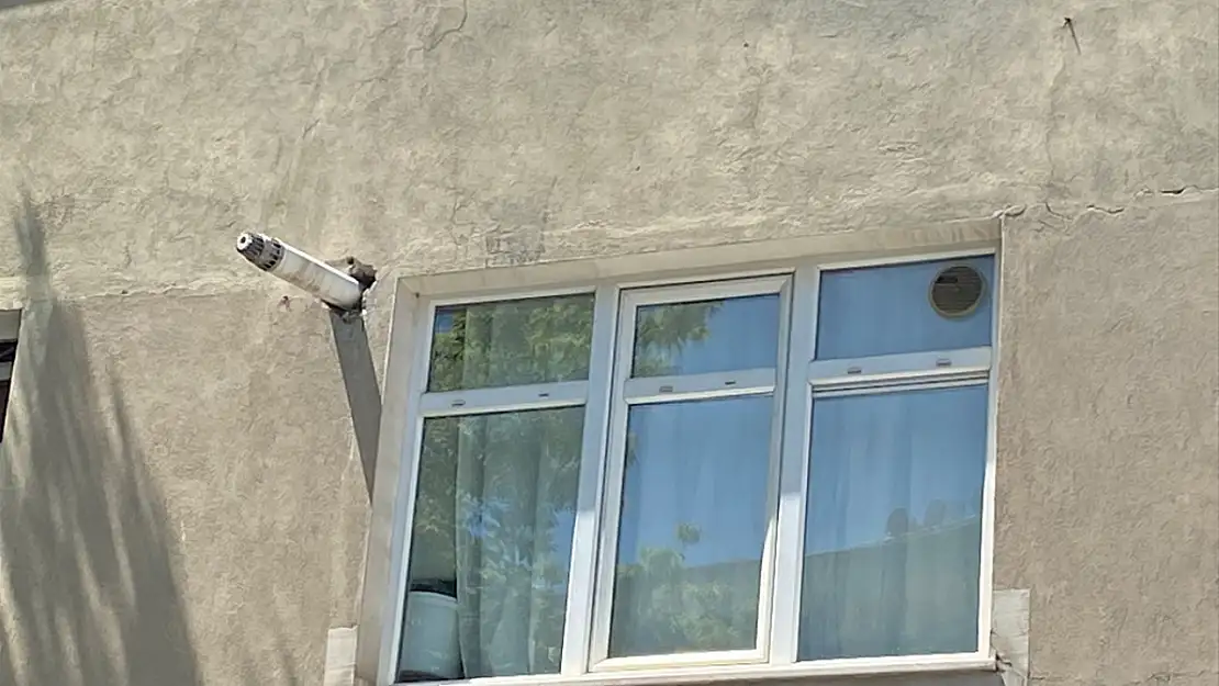 Kayseri'de 6 yaşındaki çocuk pencereden düştü