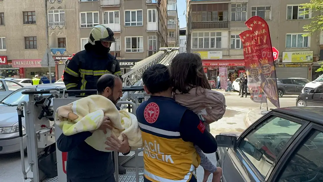 Kayseri'de bodrum kat yangını: 5 kişi hastaneye kaldırıldı
